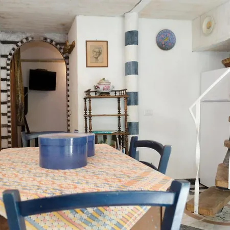 بيت للعطل Casa Dell Uccellino